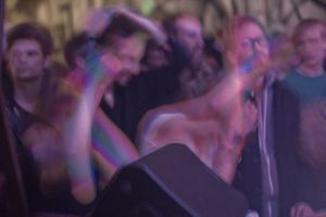 The dancing crowd for Pictureplane